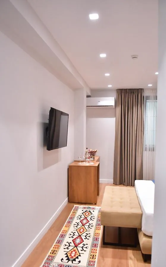 **** Hotel 313 Villa City Center Tirana Albania